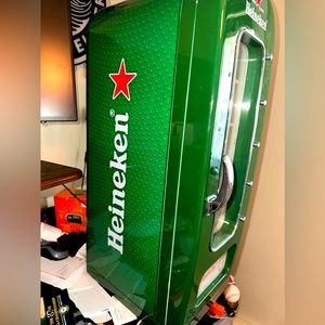 HEINEKEN MINI FRIDGE/COOLER - NEW IN BOX - MODEL BC-18